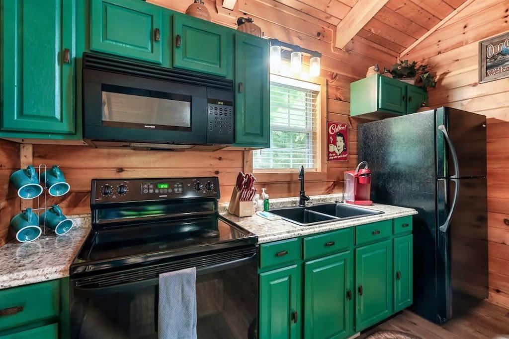 A Top Notch Lodge~Gatlinburg Ngoại thất bức ảnh