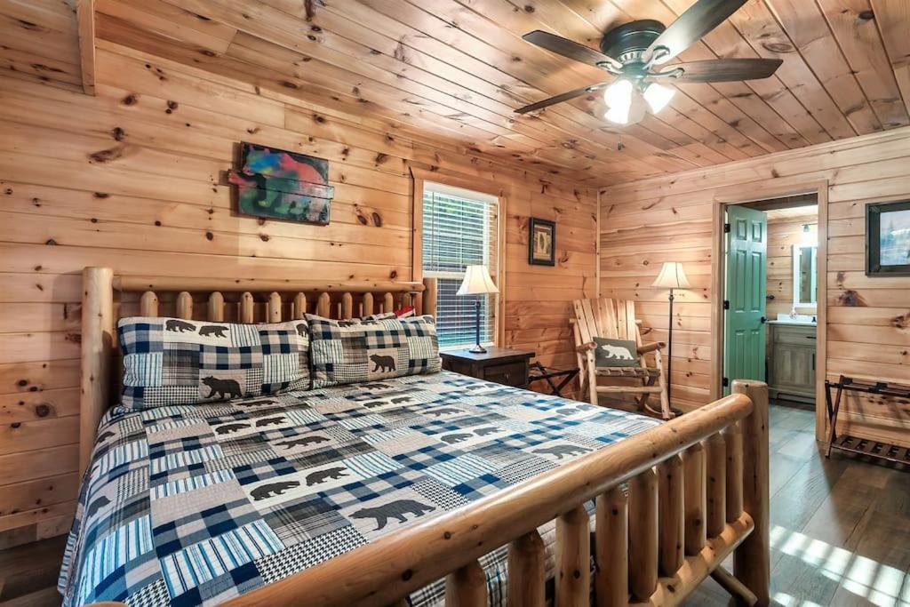 A Top Notch Lodge~Gatlinburg Ngoại thất bức ảnh