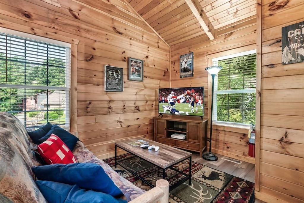 A Top Notch Lodge~Gatlinburg Ngoại thất bức ảnh