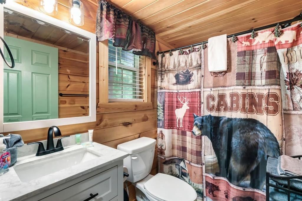 A Top Notch Lodge~Gatlinburg Ngoại thất bức ảnh
